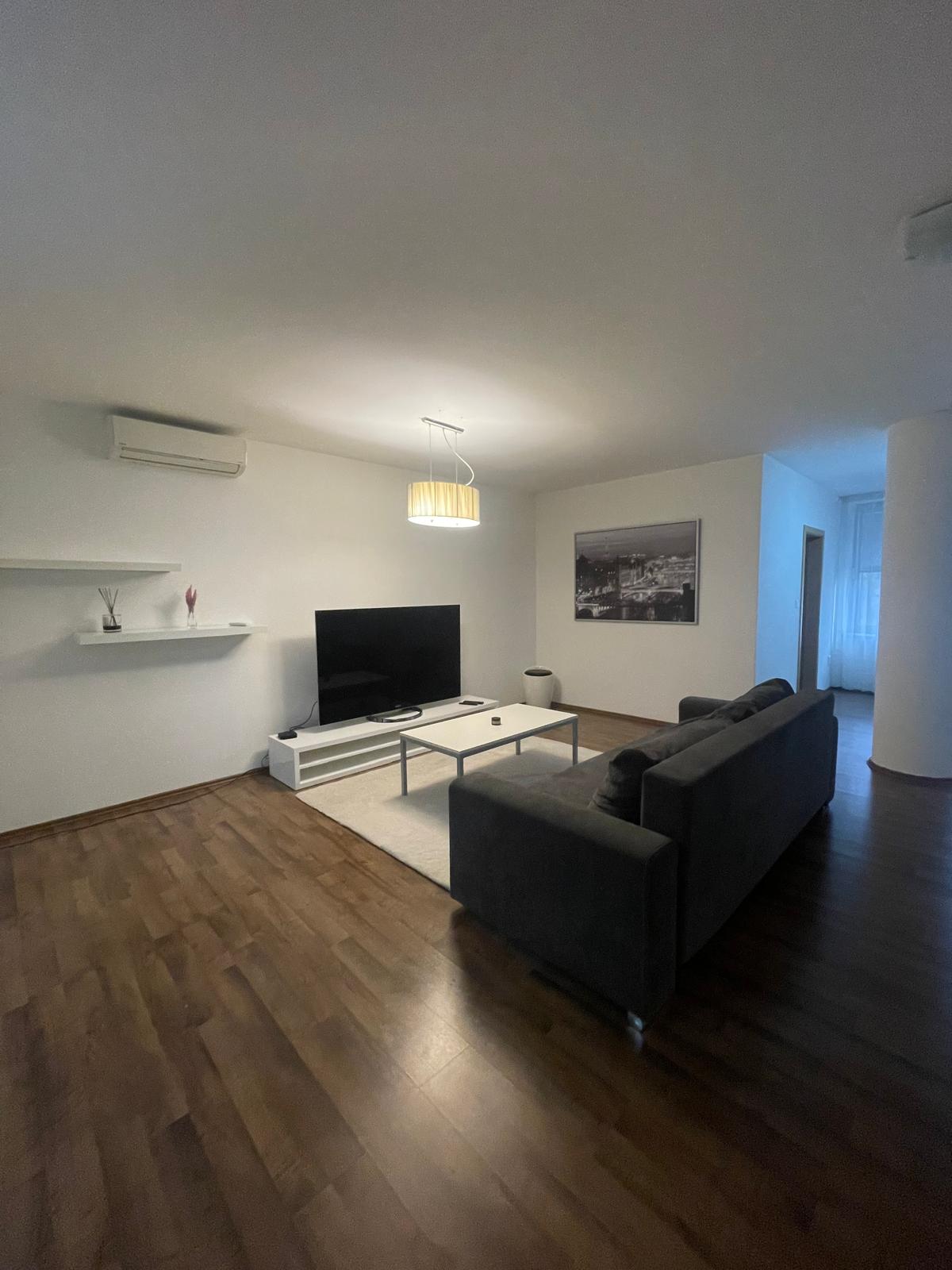 PRENÁJOM – 2-izbový veľkometrážny byt – Mostná, Nitra